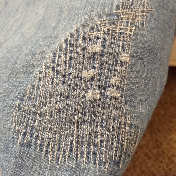 NWT Distressed Blue Jean Button Up - Picture 5 of 8